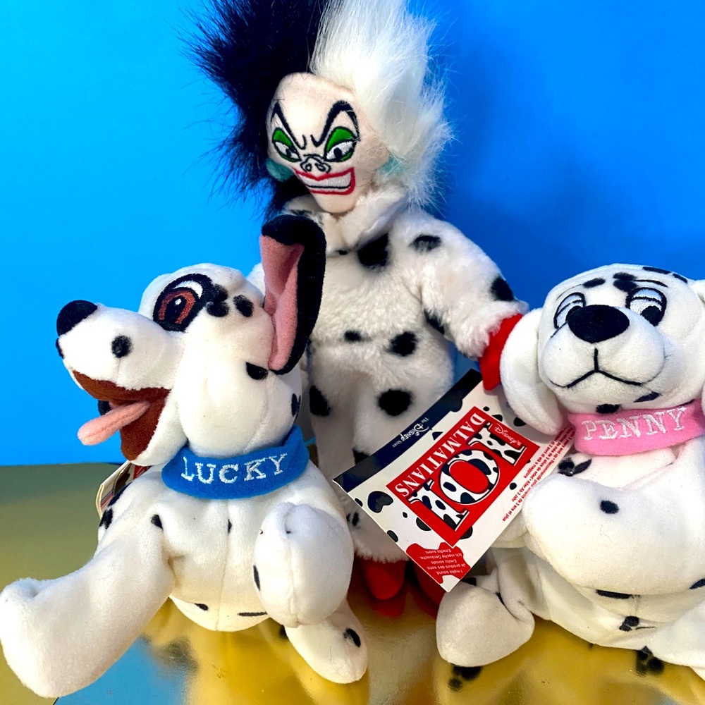 DISNEY STORE NWT 1990s COLLECTIBLE 101 DALMATIANS SOUND BEAN BAG DOGS & CRUELLA